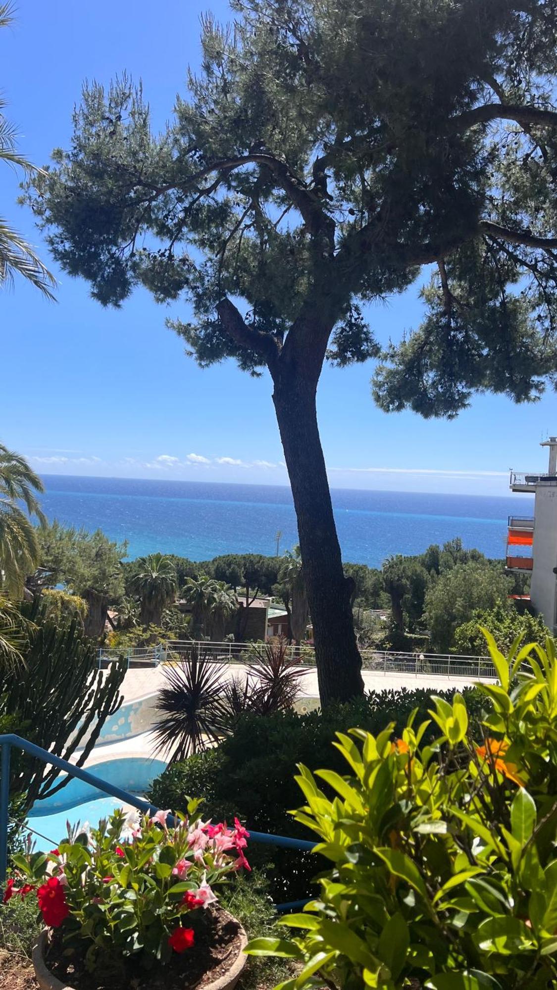 Mamariviera Home Holidays Sanremo - Casa Vista Mare Con Piscina 외부 사진